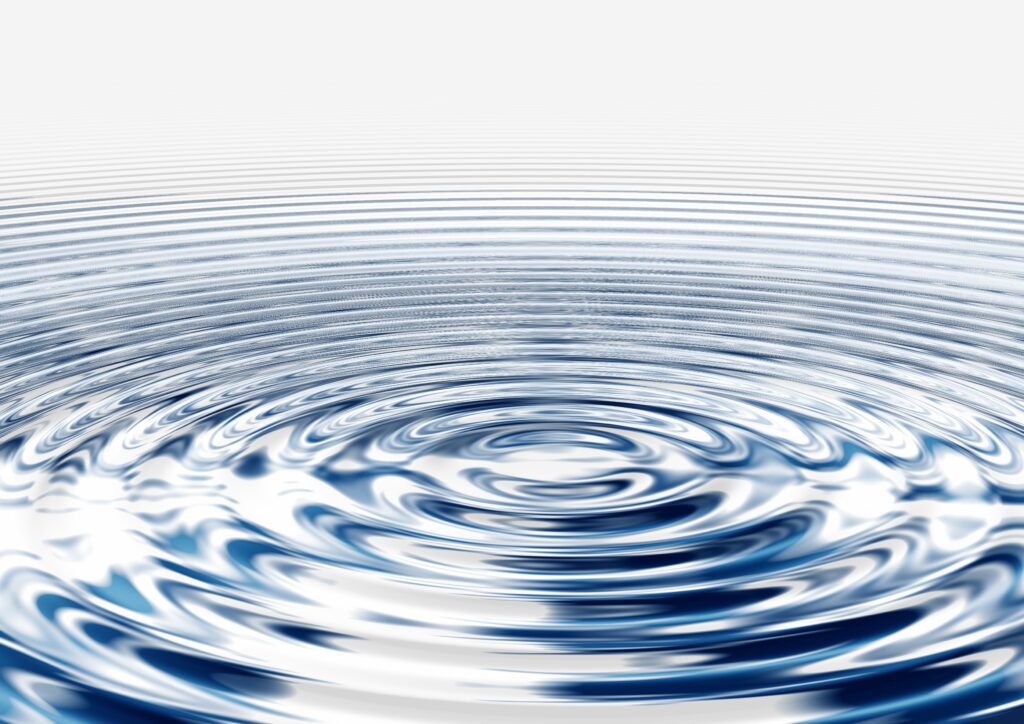 Wasser zeigt resonanz echt gut.